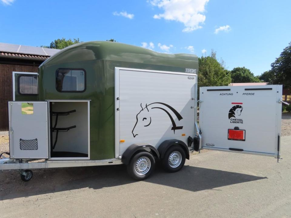 Cheval, Pferdeanhänger , 2,0 to. SaKa, , 100 km/h, Tür/Rampe - Prikolica za konje: slika 2 Cheval, Pferdeanhänger , 2,0 to. SaKa, , 100 km/h, Tür/Rampe - Prikolica za konje: slika 2