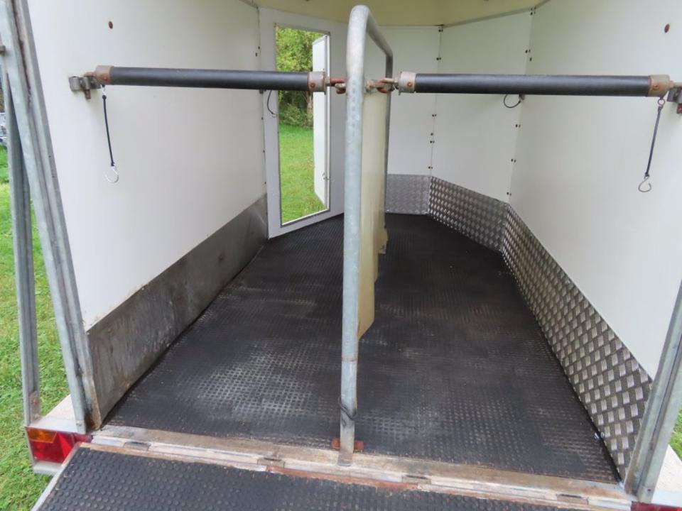 Vieh - Pferdeanhänger, PKW Anhänger, Henra, TÜV NEU - Prikolica za konje: slika 5 Vieh - Pferdeanhänger, PKW Anhänger, Henra, TÜV NEU - Prikolica za konje: slika 5