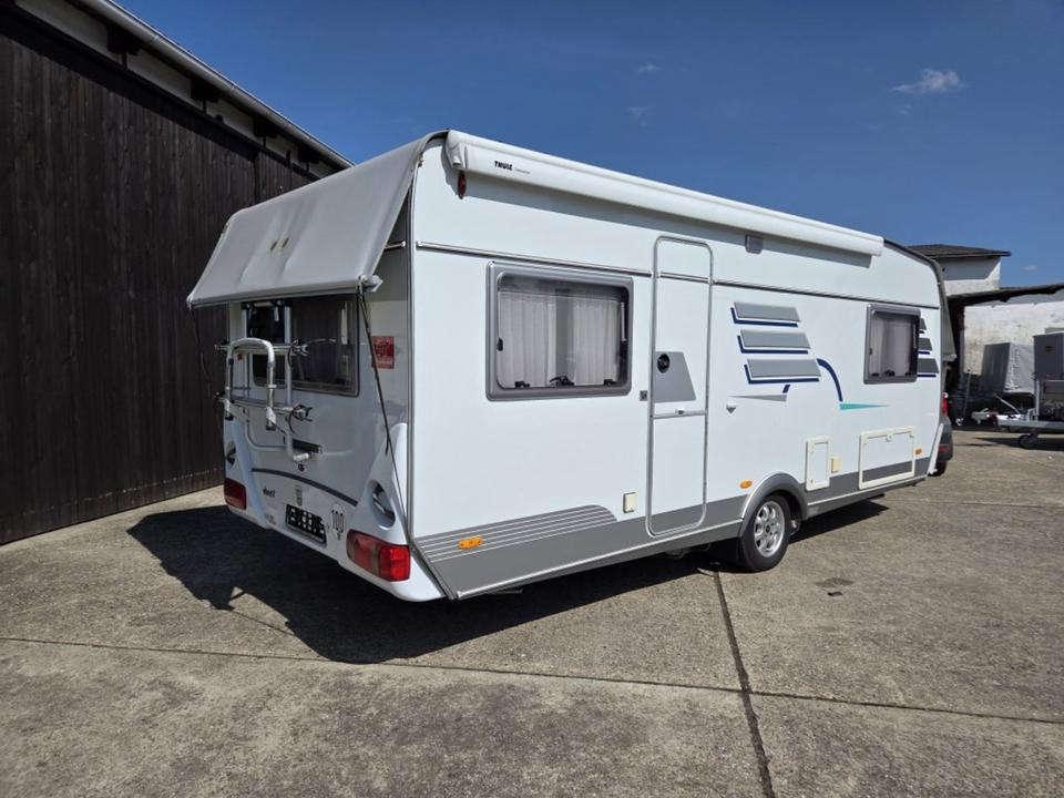 Wohnwagen Hymer Top Ausstattung Mover Vohrzelt 4x Schlafplätze WC - Kamp prikolica: slika 5 Wohnwagen Hymer Top Ausstattung Mover Vohrzelt 4x Schlafplätze WC - Kamp prikolica: slika 5