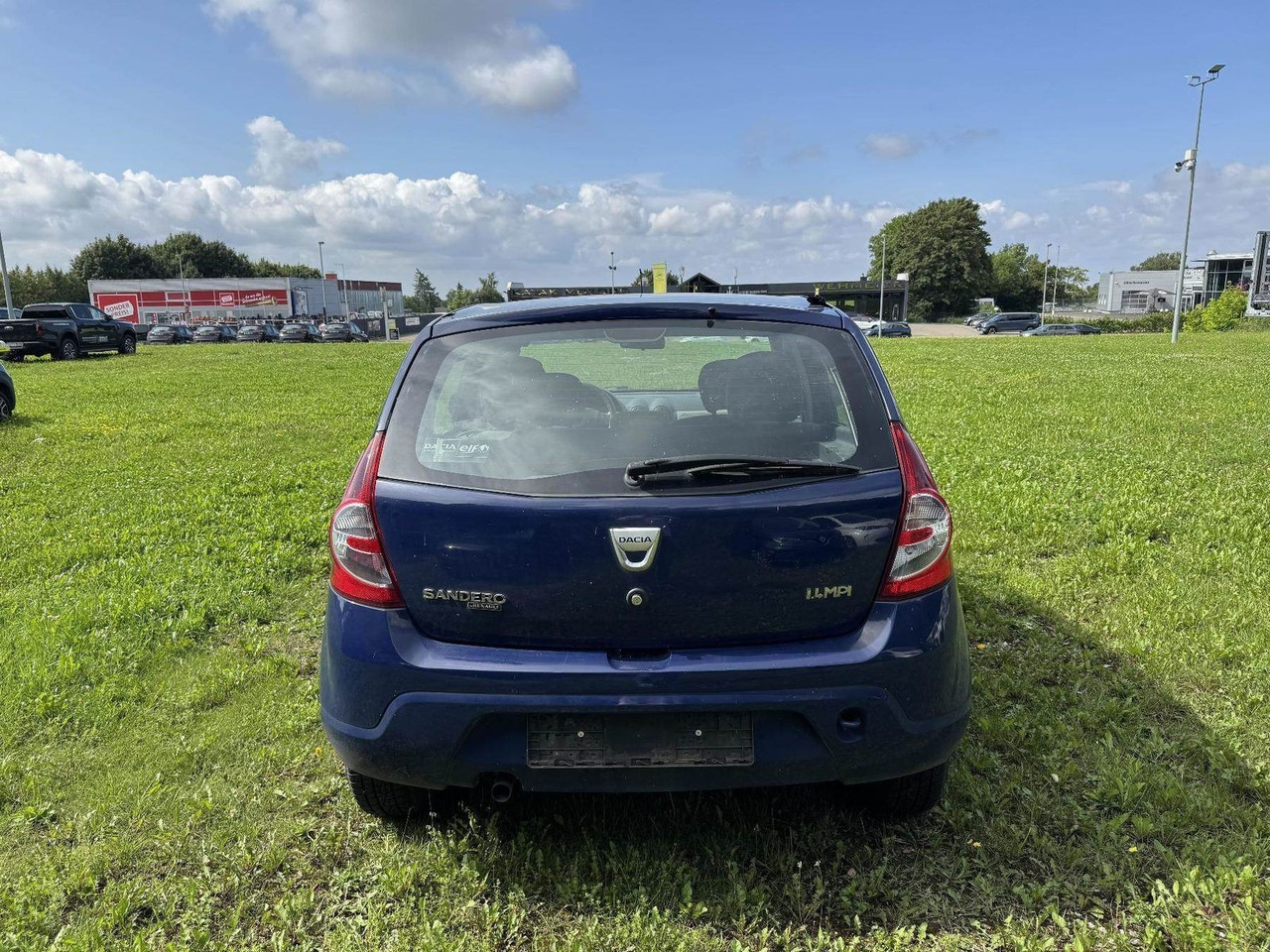 Dacia Sandero 1.4 +ZAHNRIEMEN GERISSEN+ - Automobil: slika 4 Dacia Sandero 1.4 +ZAHNRIEMEN GERISSEN+ - Automobil: slika 4