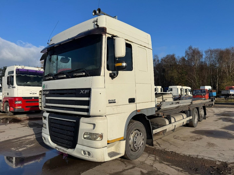 DAF 105 XF 460 Space Cab (MANUAL GEARBOX / BOITE MANUELLE / 6X2 / 8 TIRES / 8 ROUES) - Kamion sa tovarnim sandukom: slika 1 DAF 105 XF 460 Space Cab (MANUAL GEARBOX / BOITE MANUELLE / 6X2 / 8 TIRES / 8 ROUES) - Kamion sa tovarnim sandukom: slika 1