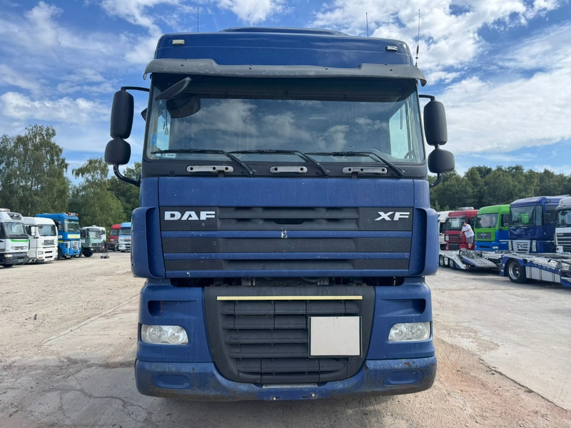 DAF 105 XF 460 Space Cab (MANUAL GEARBOX / BOITE MANUELLE) - Tegljač: slika 5 DAF 105 XF 460 Space Cab (MANUAL GEARBOX / BOITE MANUELLE) - Tegljač: slika 5