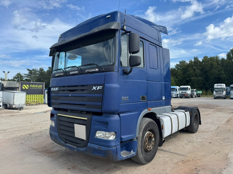 DAF 105 XF 460 Space Cab (MANUAL GEARBOX / BOITE MANUELLE) - Tegljač: slika 1 DAF 105 XF 460 Space Cab (MANUAL GEARBOX / BOITE MANUELLE) - Tegljač: slika 1