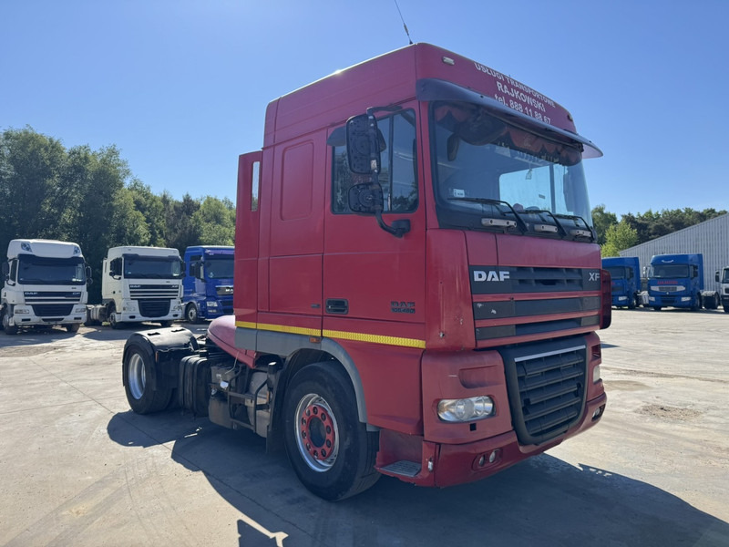 DAF 105 XF 460 Space Cab (MANUAL GEARBOX / BOITE MANUELLE / PTO / HYDRAULIC) - Tegljač: slika 3 DAF 105 XF 460 Space Cab (MANUAL GEARBOX / BOITE MANUELLE / PTO / HYDRAULIC) - Tegljač: slika 3