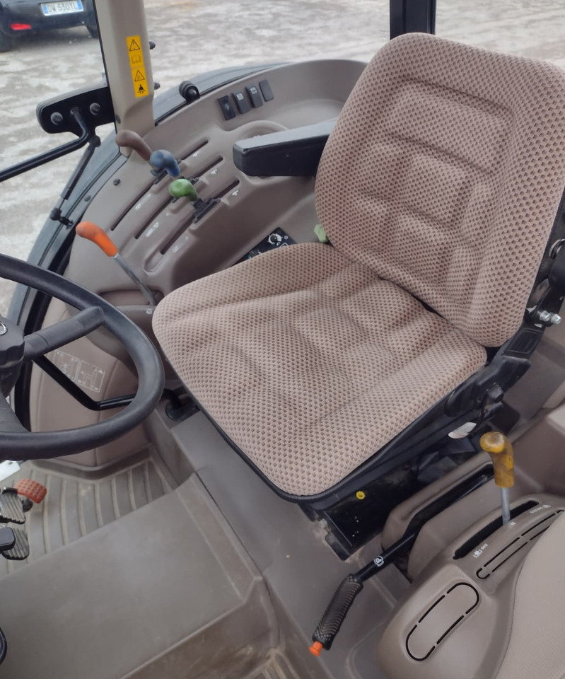 JOHN DEERE 5090 G - Traktor: slika 5 JOHN DEERE 5090 G - Traktor: slika 5