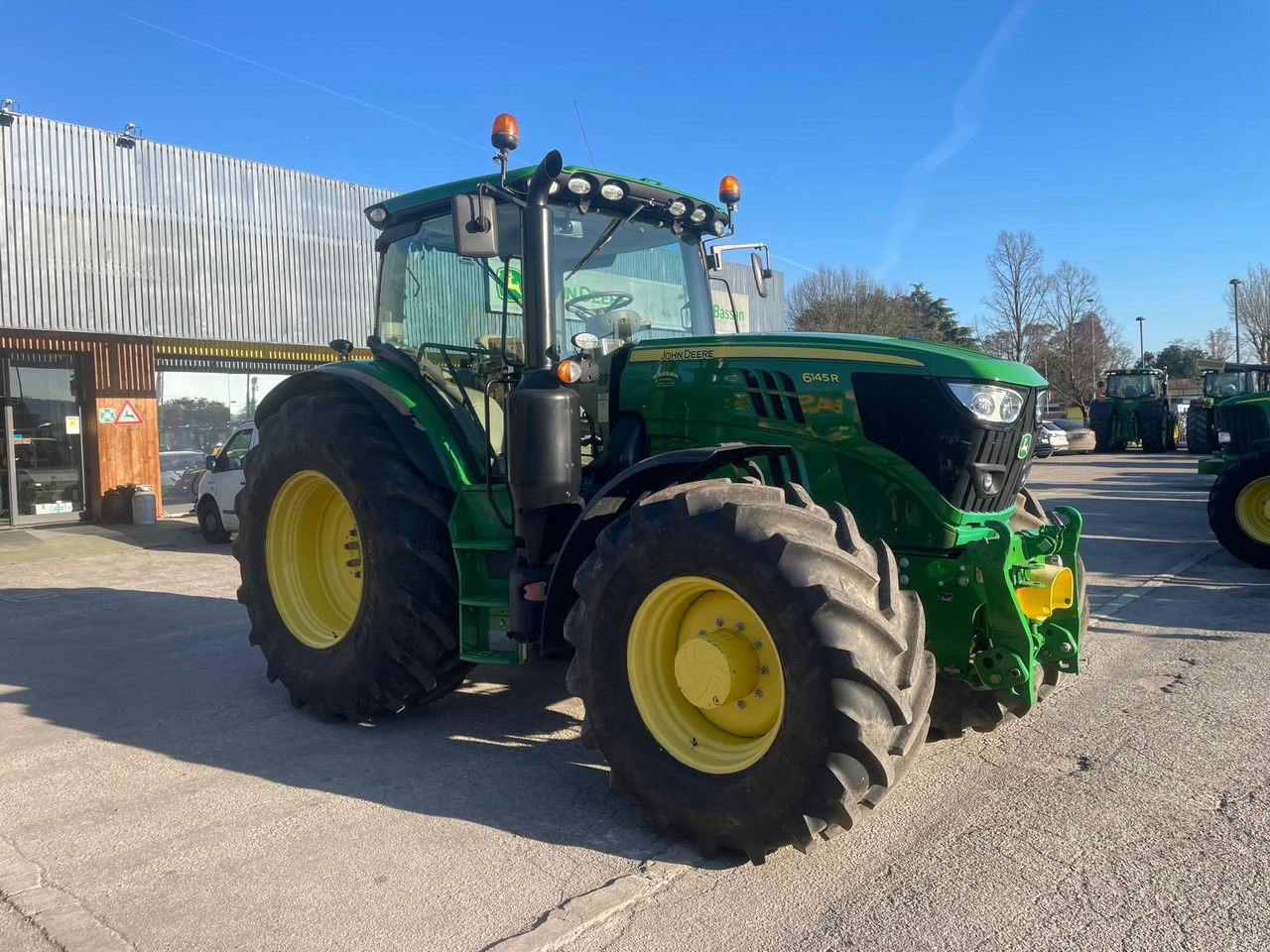 JOHN DEERE 6145 R - Traktor: slika 3 JOHN DEERE 6145 R - Traktor: slika 3