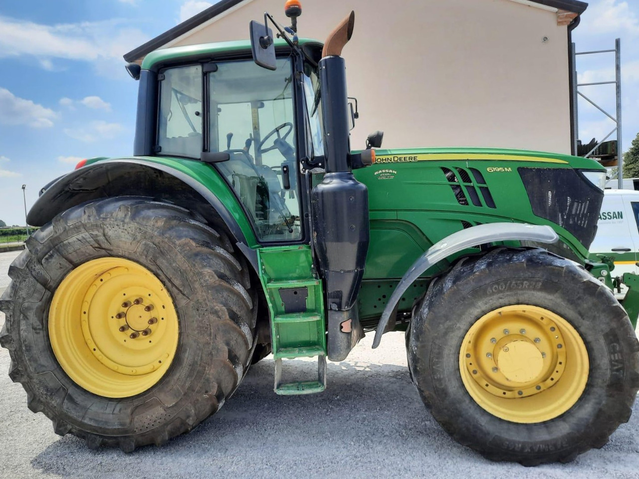 JOHN DEERE 6195 M - Traktor: slika 3 JOHN DEERE 6195 M - Traktor: slika 3
