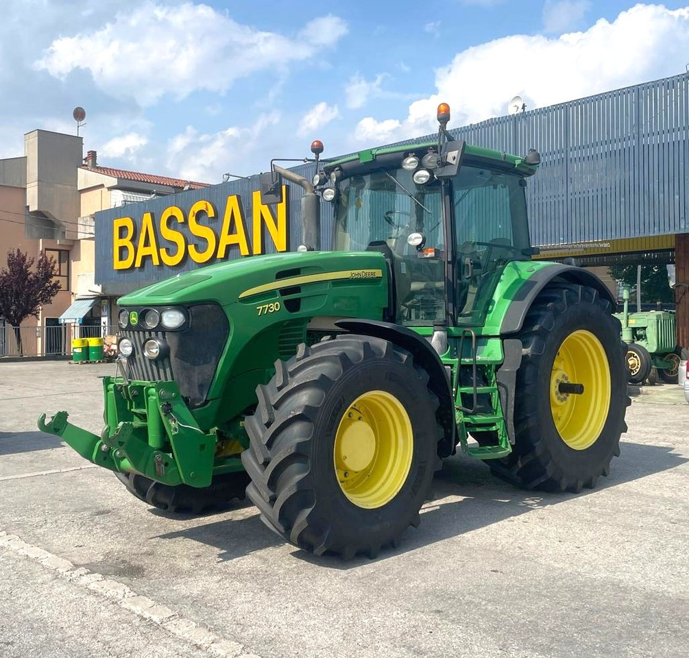 JOHN DEERE 7730 - Traktor: slika 1 JOHN DEERE 7730 - Traktor: slika 1