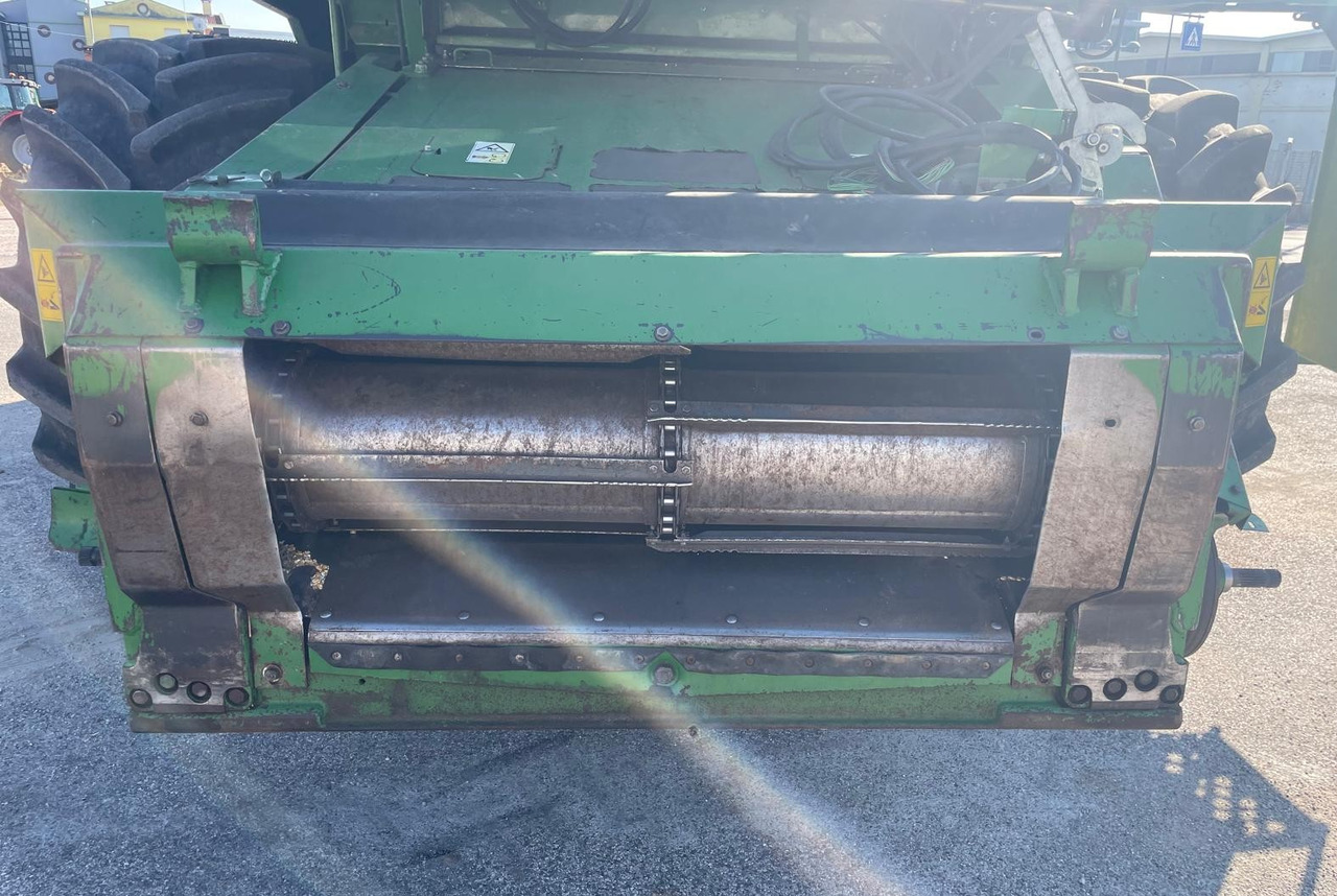 JOHN DEERE MIETITREBBIA CTS - Kombinovani kombajn: slika 5 JOHN DEERE MIETITREBBIA CTS - Kombinovani kombajn: slika 5