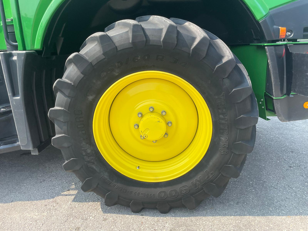 JOHN DEERE TRINCIA 9700i - Kombajn za stočnu hranu: slika 5 JOHN DEERE TRINCIA 9700i - Kombajn za stočnu hranu: slika 5