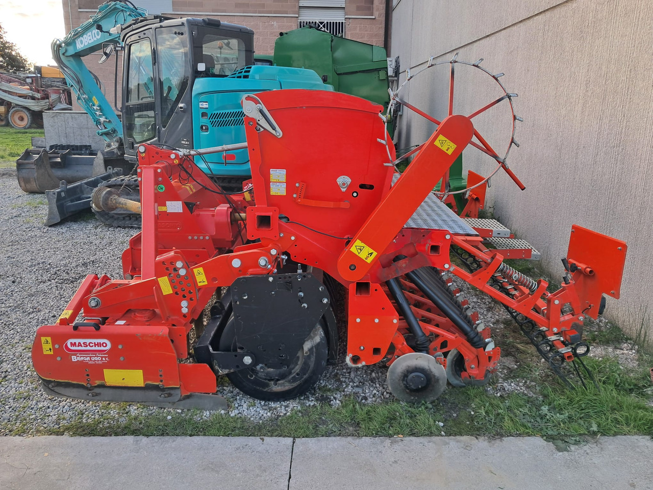MASCHIO SEMINATRICE COMBINATA DAMA 300 - Kombinovana mašina za setvu: slika 2 MASCHIO SEMINATRICE COMBINATA DAMA 300 - Kombinovana mašina za setvu: slika 2