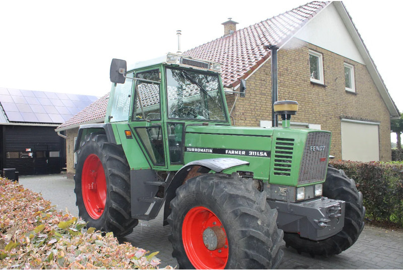 Fendt 311 LSA - Traktor: slika 1 Fendt 311 LSA - Traktor: slika 1
