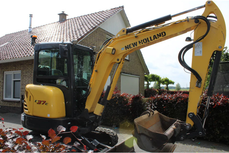 New Holland E37C binnendraaier - Mini kran: slika 2 New Holland E37C binnendraaier - Mini kran: slika 2