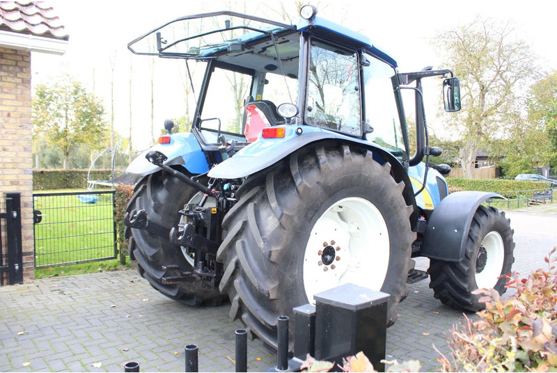 New Holland T5050 - Traktor: slika 4 New Holland T5050 - Traktor: slika 4