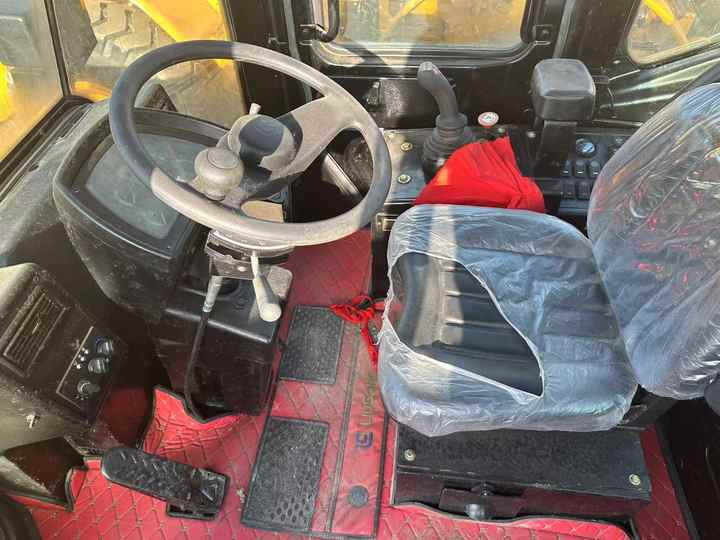 90% New CAT 950h Used Wheel Loader, Powerful, Low Price, and Very Good Quality - Utovarivač točkaš: slika 3 90% New CAT 950h Used Wheel Loader, Powerful, Low Price, and Very Good Quality - Utovarivač točkaš: slika 3