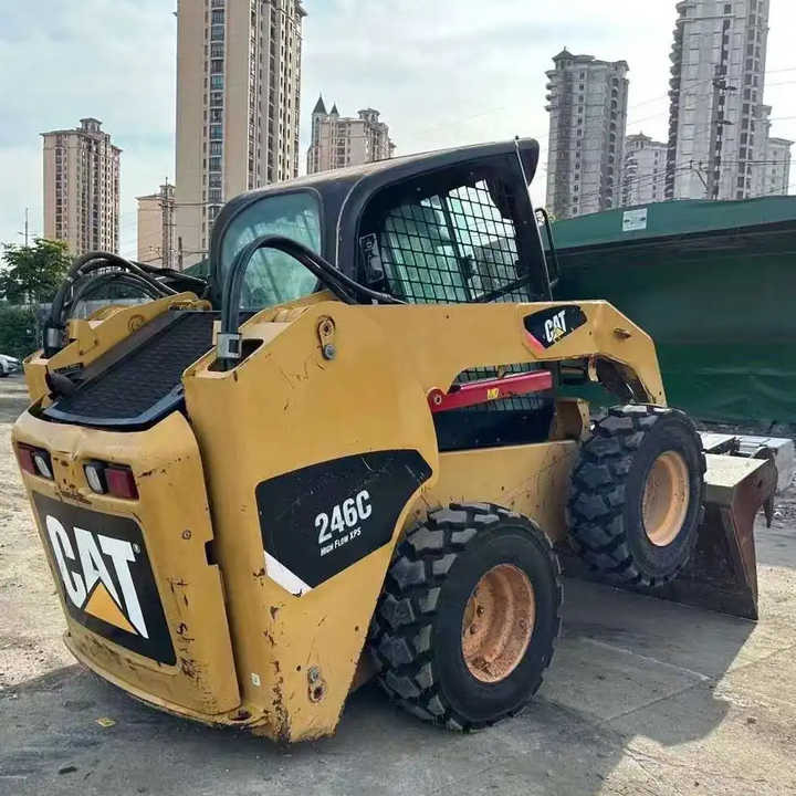 98%New Cat246c Loaders High Efficiency Wheel Loader Powerful Chinese Made Front Loader Road Machine - Mini utovarivač: slika 4 98%New Cat246c Loaders High Efficiency Wheel Loader Powerful Chinese Made Front Loader Road Machine - Mini utovarivač: slika 4