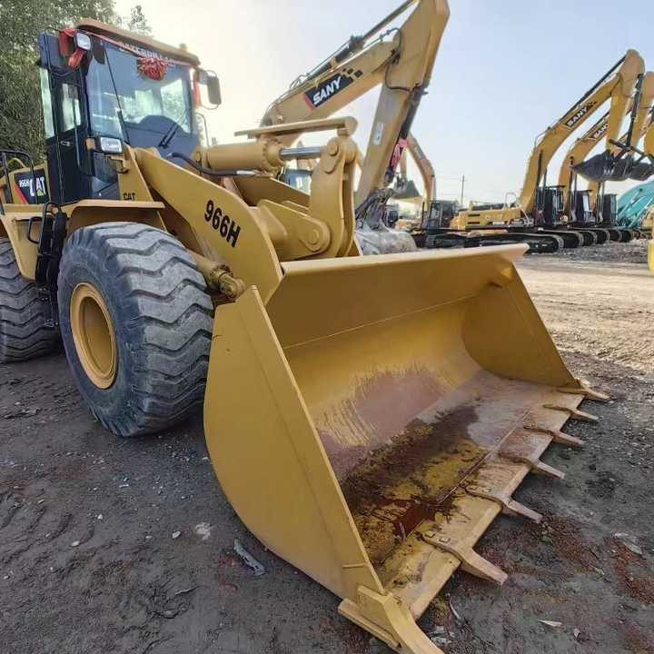 Affordable Used Caterpillar 966H Front-End Loader - Low Hours, Ready-to-Ship Globally - Utovarivač točkaš: slika 4 Affordable Used Caterpillar 966H Front-End Loader - Low Hours, Ready-to-Ship Globally - Utovarivač točkaš: slika 4