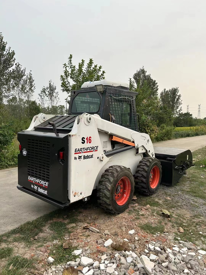 BOBCAT S16 - Mini utovarivač: slika 4 BOBCAT S16 - Mini utovarivač: slika 4