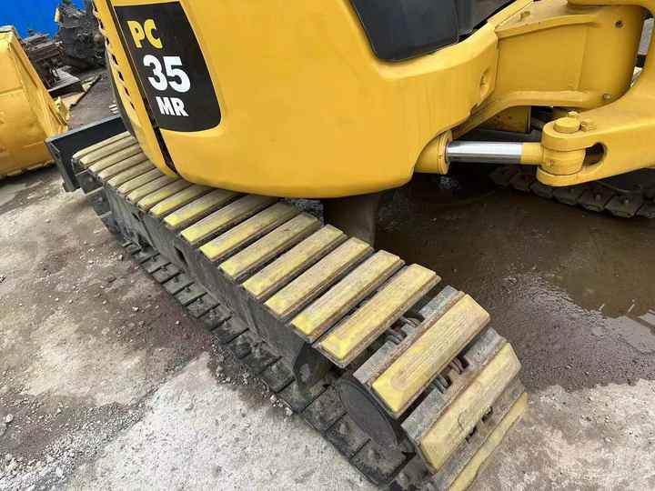Best Quality Komatsu PC35mr Used Mini Excavator Earth-moving Machinery in Good Performance - Bager guseničar: slika 5 Best Quality Komatsu PC35mr Used Mini Excavator Earth-moving Machinery in Good Performance - Bager guseničar: slika 5