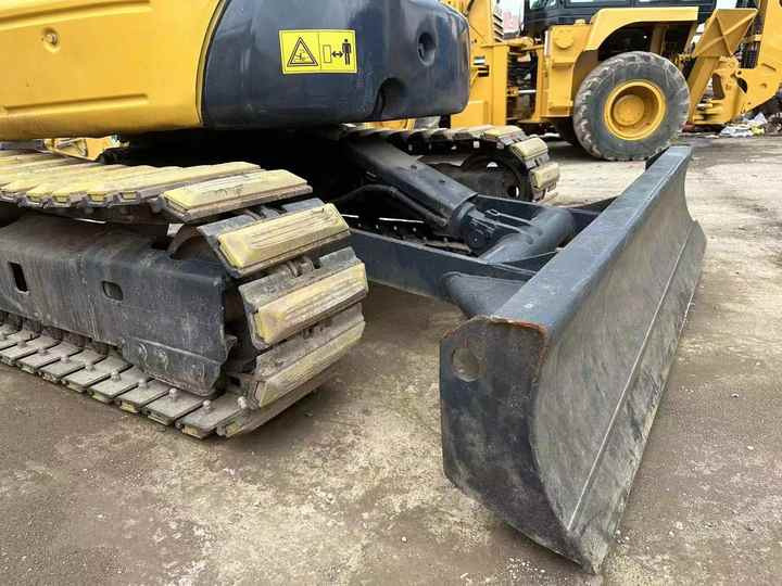 Best Quality Komatsu PC35mr Used Mini Excavator Earth-moving Machinery in Good Performance - Bager guseničar: slika 4 Best Quality Komatsu PC35mr Used Mini Excavator Earth-moving Machinery in Good Performance - Bager guseničar: slika 4