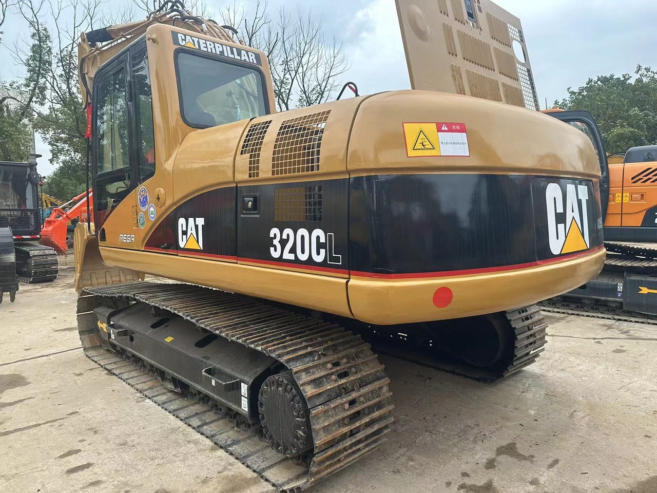 CATERPILLAR 320c - Bager guseničar: slika 1 CATERPILLAR 320c - Bager guseničar: slika 1