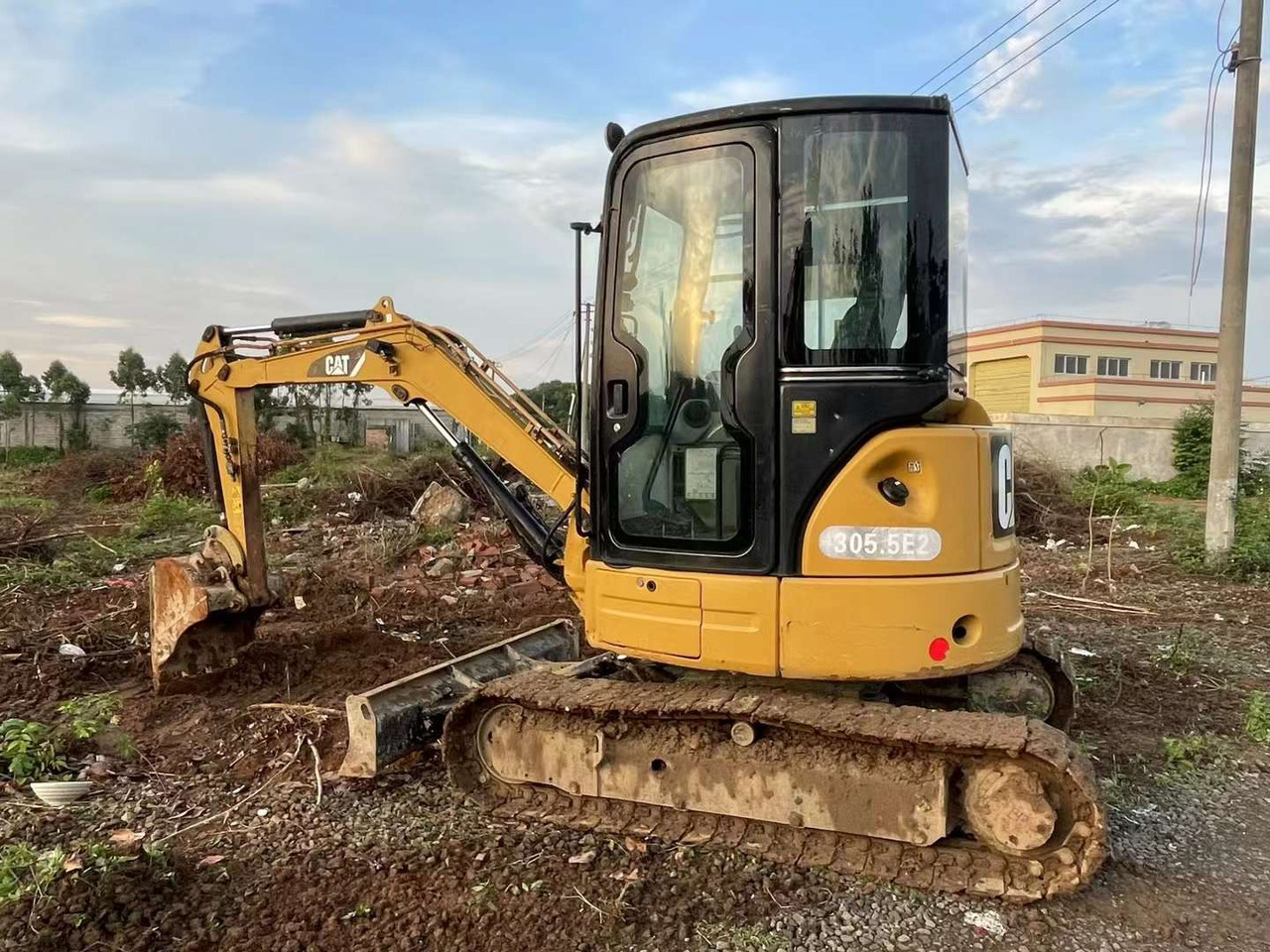 CATERPILLAR Used 303.5e Excavator - Mini bager: slika 1 CATERPILLAR Used 303.5e Excavator - Mini bager: slika 1