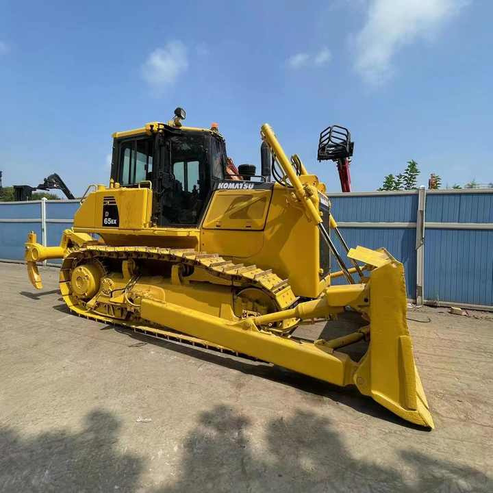 Cheap Price komatsu D65 Bulldozer with Ripper , Original Made Dozer komatsu D65 , komatsu D65p D80p D85p Bulldozer - Buldožer: slika 1 Cheap Price komatsu D65 Bulldozer with Ripper , Original Made Dozer komatsu D65 , komatsu D65p D80p D85p Bulldozer - Buldožer: slika 1