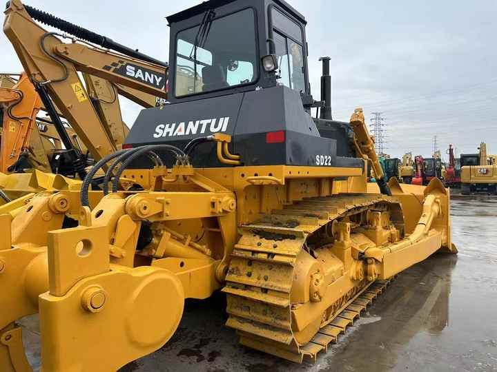 China Famous Brand Used Shantui SD22 Crawler Bulldozer Low Price Running Working Condition for Sale SD16/SD22/SD32 in Stock - Buldožer: slika 4 China Famous Brand Used Shantui SD22 Crawler Bulldozer Low Price Running Working Condition for Sale SD16/SD22/SD32 in Stock - Buldožer: slika 4