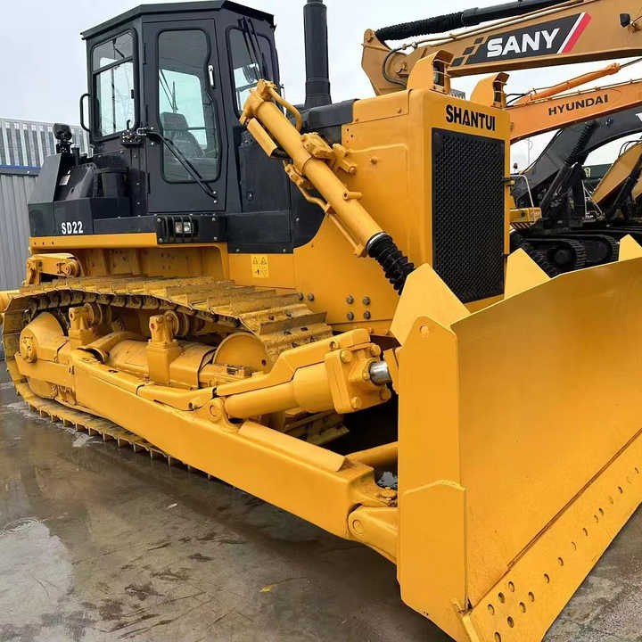 China Famous Brand Used Shantui SD22 Crawler Bulldozer Low Price Running Working Condition for Sale SD16/SD22/SD32 in Stock - Buldožer: slika 1 China Famous Brand Used Shantui SD22 Crawler Bulldozer Low Price Running Working Condition for Sale SD16/SD22/SD32 in Stock - Buldožer: slika 1
