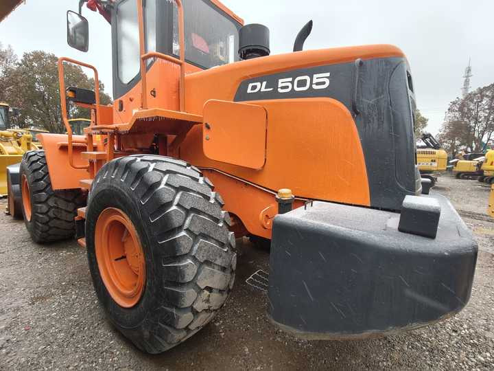Doosan DL505-9c Loader with High Performance and Cheap Price Used Construction Machinery Export - Utovarivač točkaš: slika 4 Doosan DL505-9c Loader with High Performance and Cheap Price Used Construction Machinery Export - Utovarivač točkaš: slika 4