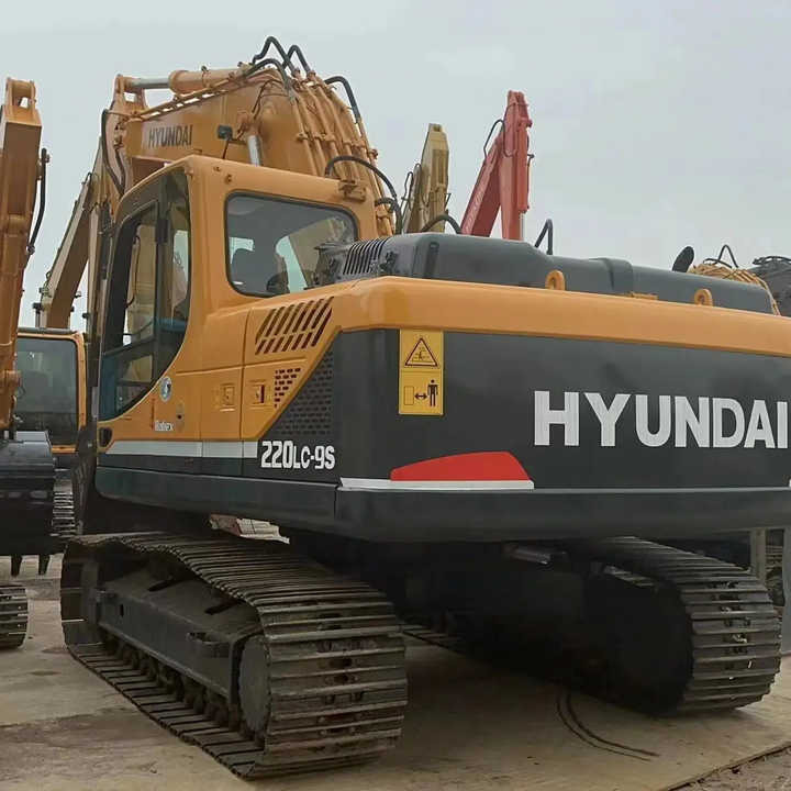 Hyundai Digger 220lc-9s Second Hand Korea Made High Performance Machine Hyundai Excavator for Sale - Bager guseničar: slika 5 Hyundai Digger 220lc-9s Second Hand Korea Made High Performance Machine Hyundai Excavator for Sale - Bager guseničar: slika 5
