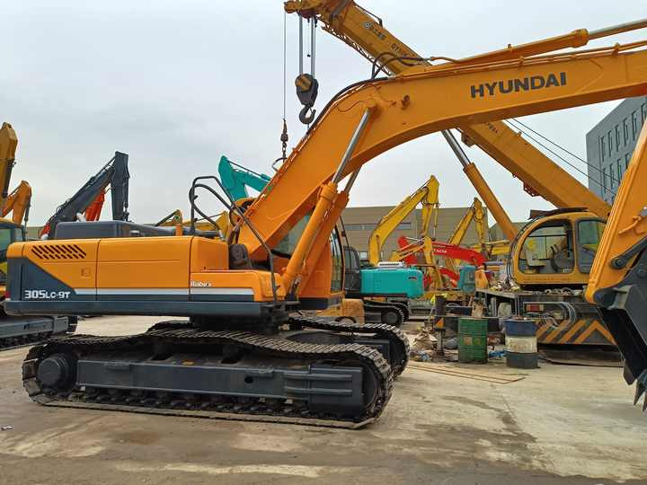 Hyundai Digger 305LC-9T Second Hand Korea Made High Performance Machine Hyundai Excavator for Sale - Bager guseničar: slika 4 Hyundai Digger 305LC-9T Second Hand Korea Made High Performance Machine Hyundai Excavator for Sale - Bager guseničar: slika 4
