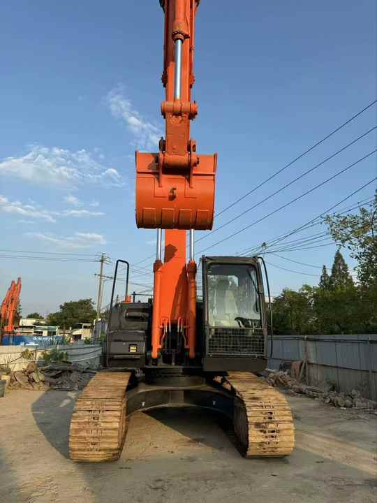 Japanese Original Hitachi 210 Outdoor Crawler Type Second-hand Excavator - Bager guseničar: slika 3 Japanese Original Hitachi 210 Outdoor Crawler Type Second-hand Excavator - Bager guseničar: slika 3
