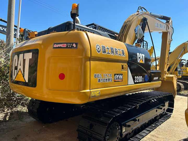 Low Shipping Certified Pre-Owned Cat 320DLExcavator | Heavy-Duty Loader for Mining/ Construction - Price Negotiable! - Bager guseničar: slika 3 Low Shipping Certified Pre-Owned Cat 320DLExcavator | Heavy-Duty Loader for Mining/ Construction - Price Negotiable! - Bager guseničar: slika 3