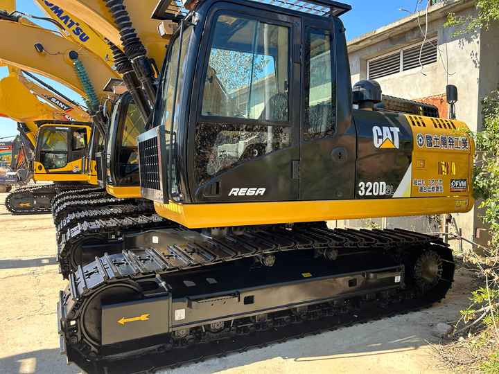 Low Shipping Certified Pre-Owned Cat 320DLExcavator | Heavy-Duty Loader for Mining/ Construction - Price Negotiable! - Bager guseničar: slika 2 Low Shipping Certified Pre-Owned Cat 320DLExcavator | Heavy-Duty Loader for Mining/ Construction - Price Negotiable! - Bager guseničar: slika 2