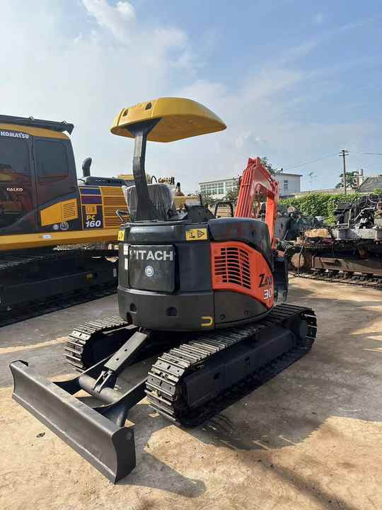 Mini 3-Ton Excavator used Hitachi ZX30 excavator with Excellent Performance and Low Price for sale! - Mini bager: slika 4 Mini 3-Ton Excavator used Hitachi ZX30 excavator with Excellent Performance and Low Price for sale! - Mini bager: slika 4