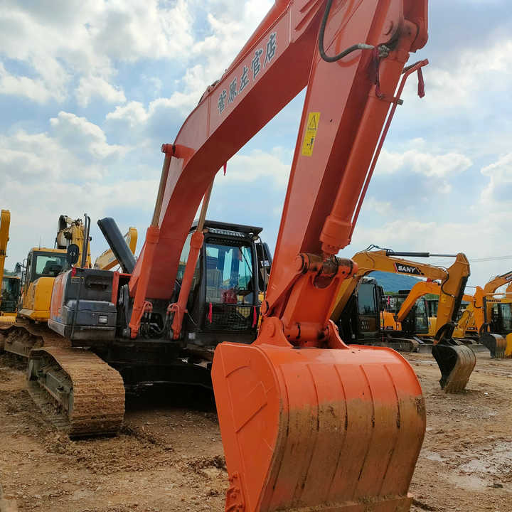 Original Japan Hitachi ZX240 Excavator Hitachi Excavator in Low Price for Hot Sale - Bager guseničar: slika 5 Original Japan Hitachi ZX240 Excavator Hitachi Excavator in Low Price for Hot Sale - Bager guseničar: slika 5