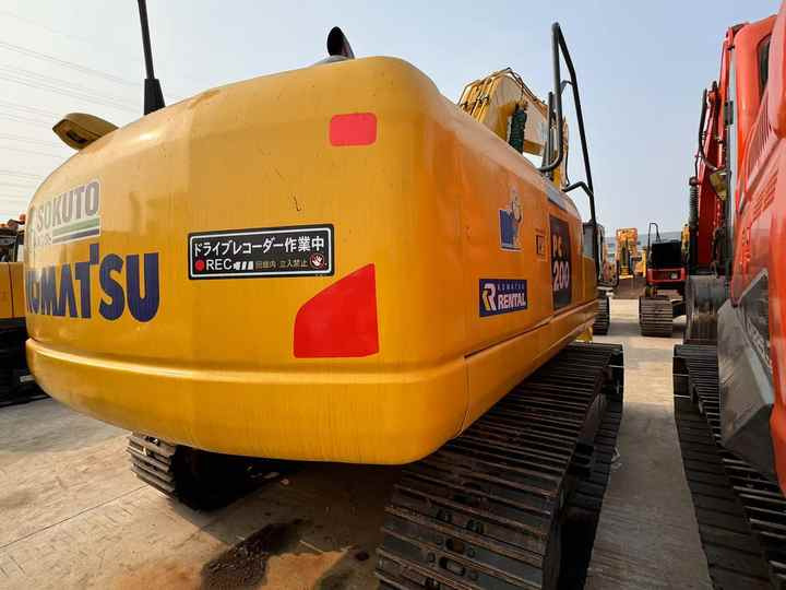 PC200-8 Low Working Hour Second Hand 20 Ton Excavator Komatsu Pc200-8 Crawler Excavator Used Komatsu Excavator PC200-8N1 - Bager: slika 5 PC200-8 Low Working Hour Second Hand 20 Ton Excavator Komatsu Pc200-8 Crawler Excavator Used Komatsu Excavator PC200-8N1 - Bager: slika 5