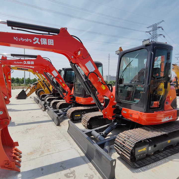 Perfect Condition Kubota U55-4 Japan Brand Mini Excavator with Pusher for Sale 90% Brand New Mini Kubota U25 35 55 5tons - Mini bager: slika 1 Perfect Condition Kubota U55-4 Japan Brand Mini Excavator with Pusher for Sale 90% Brand New Mini Kubota U25 35 55 5tons - Mini bager: slika 1