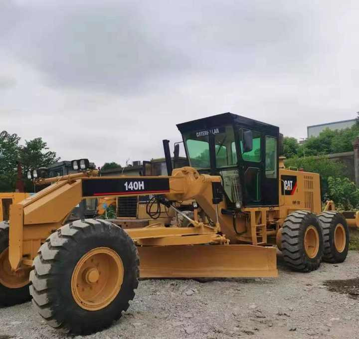 Used CAT 140H Motor Grader From Japan with Excellent Performance Caterpillar 140h in Good Condition for Sale - Grejder: slika 1 Used CAT 140H Motor Grader From Japan with Excellent Performance Caterpillar 140h in Good Condition for Sale - Grejder: slika 1