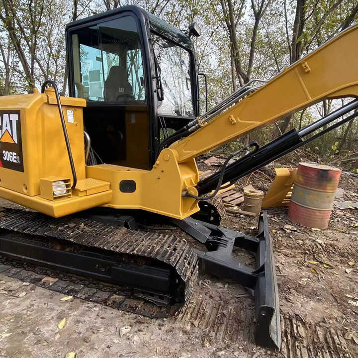 Used Digger CAT 306E2 Construction Machinery Construction Digger Used CAT 306E2 Cheap Excavator - Bager guseničar: slika 1 Used Digger CAT 306E2 Construction Machinery Construction Digger Used CAT 306E2 Cheap Excavator - Bager guseničar: slika 1