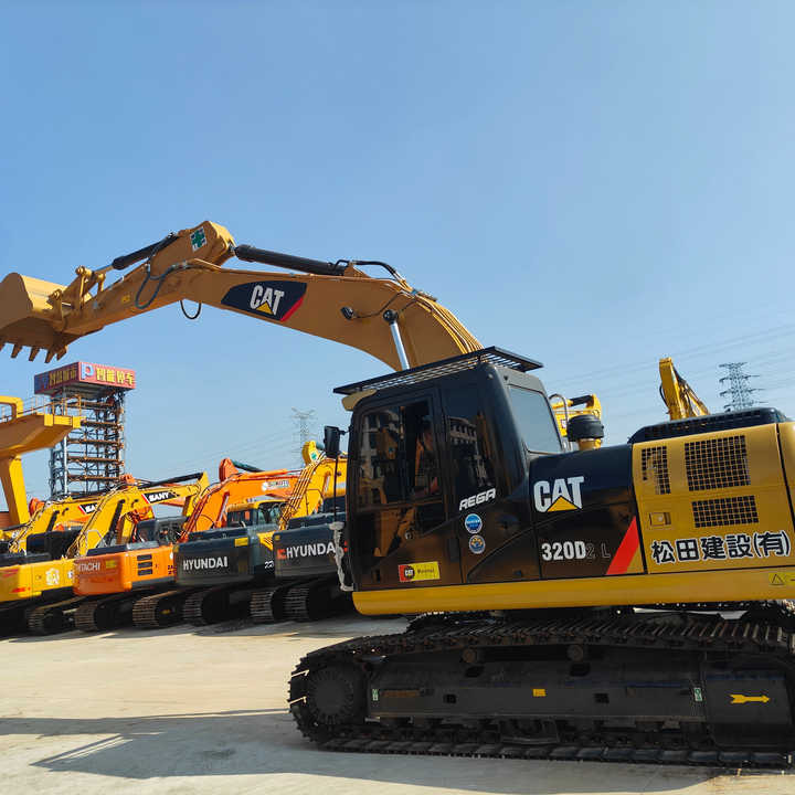 Used Digger CAT 320 Construction Machinery Construction Digger Used CAT 320 Cheap Excavator - Bager guseničar: slika 1 Used Digger CAT 320 Construction Machinery Construction Digger Used CAT 320 Cheap Excavator - Bager guseničar: slika 1