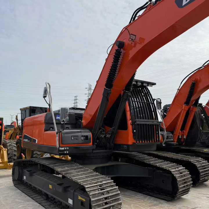 Used Digger Doosan DX225LC-9T Construction Machinery Construction Digger Used Doosan DX225LC-9T Cheap Excavator - Bager guseničar: slika 1 Used Digger Doosan DX225LC-9T Construction Machinery Construction Digger Used Doosan DX225LC-9T Cheap Excavator - Bager guseničar: slika 1