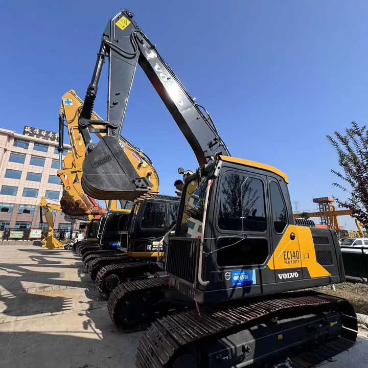 Used Digger VOLVO EC140 Construction Machinery Construction Digger Used VOLVO EC140 Cheap Excavator - Bager guseničar: slika 1 Used Digger VOLVO EC140 Construction Machinery Construction Digger Used VOLVO EC140 Cheap Excavator - Bager guseničar: slika 1