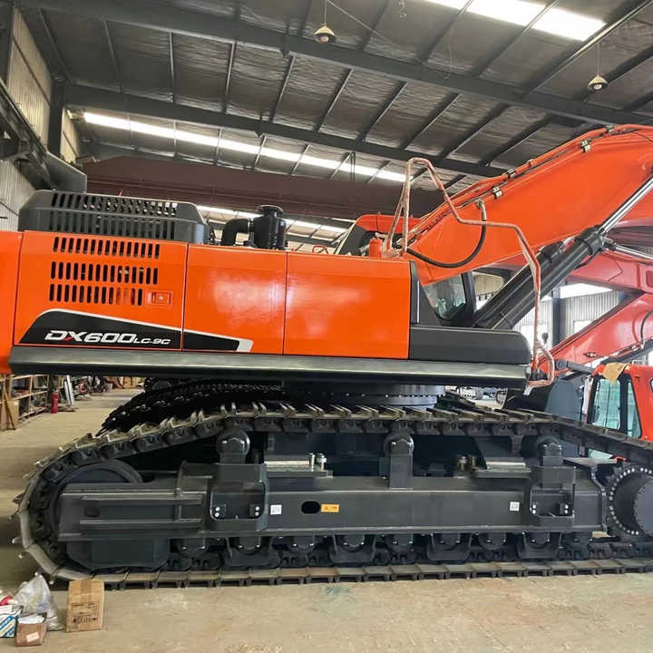 Used Excavator Doosan DX600 Excavators Mini Equipment Earth Moving Machinery Doosan Digger Excavator for Sale - Bager: slika 1 Used Excavator Doosan DX600 Excavators Mini Equipment Earth Moving Machinery Doosan Digger Excavator for Sale - Bager: slika 1