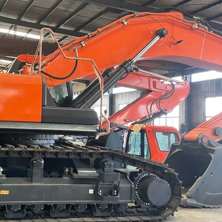 Used Excavator Doosan DX600 Excavators Mini Equipment Earth Moving Machinery Doosan Digger Excavator for Sale - Bager: slika 3 Used Excavator Doosan DX600 Excavators Mini Equipment Earth Moving Machinery Doosan Digger Excavator for Sale - Bager: slika 3