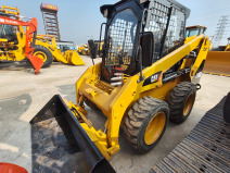 Used Front Loader Tractor CAT 246D Skid Steer Loader / Used Cat 226B 246C 246d Mini Skid Steer Loader in Stock - Mini utovarivač: slika 4 Used Front Loader Tractor CAT 246D Skid Steer Loader / Used Cat 226B 246C 246d Mini Skid Steer Loader in Stock - Mini utovarivač: slika 4