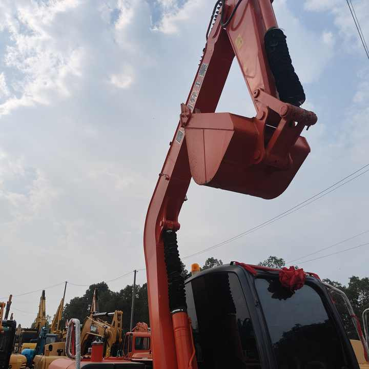Used HITACHI ZX-70 - Bager: slika 4 Used HITACHI ZX-70 - Bager: slika 4