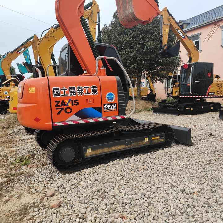 Used HITACHI ZX-70 - Bager: slika 1 Used HITACHI ZX-70 - Bager: slika 1