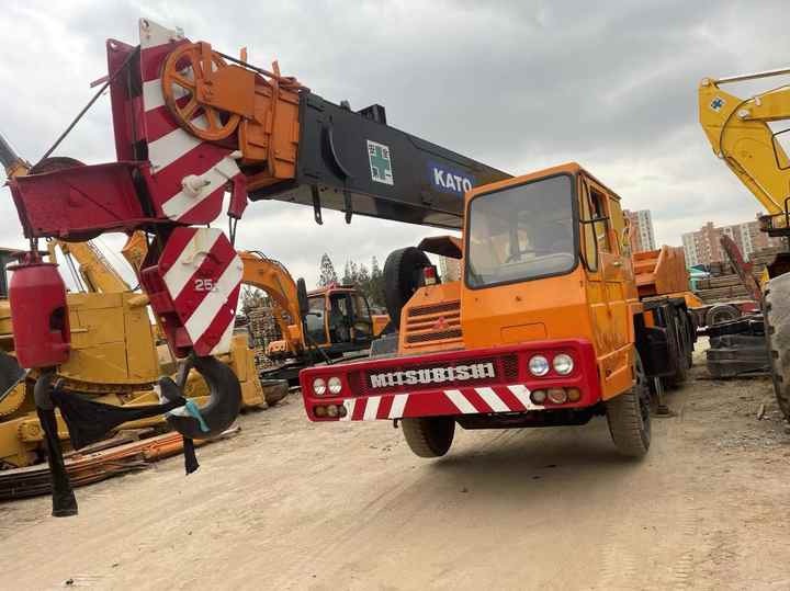 Used Heavy Construction Equipment kato 25 Tons Second Hand Mobile Crane Used Machine Hot Sale - Pokretni kran: slika 5 Used Heavy Construction Equipment kato 25 Tons Second Hand Mobile Crane Used Machine Hot Sale - Pokretni kran: slika 5